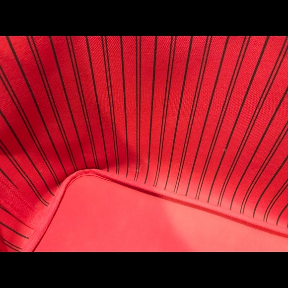 Sold. Louis Vuitton Neverfull MM Damier Ebene Tote - Picture 7 of 8